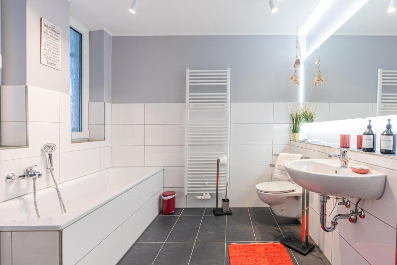 Golden Design Apartment Familie Business 6 Pers Buero Fitnessecke Naehe Messe Dus 1000 Mbit Duisburgo Esterno foto